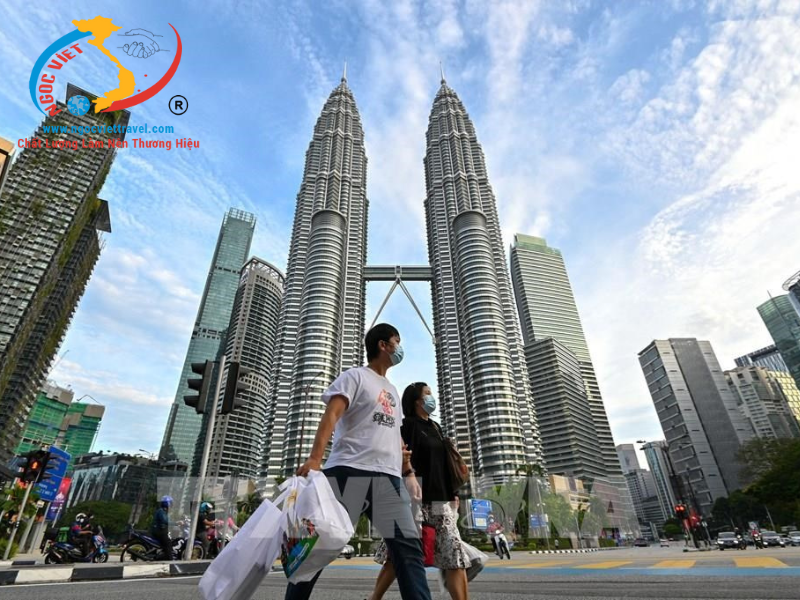 TOUR BAY THẲNG SINGAPORE - MALAYSIA - LỄ 2.9