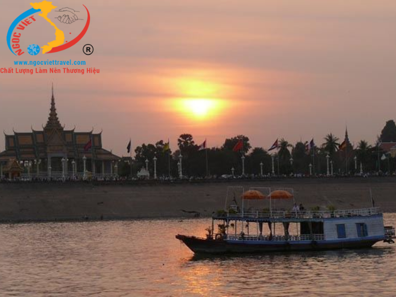 TOUR CAMPUCHIA - SIEM REAP - PHNOMPENH - BAO GỒM VÉ MÁY BAY TỪ HÀ NỘI